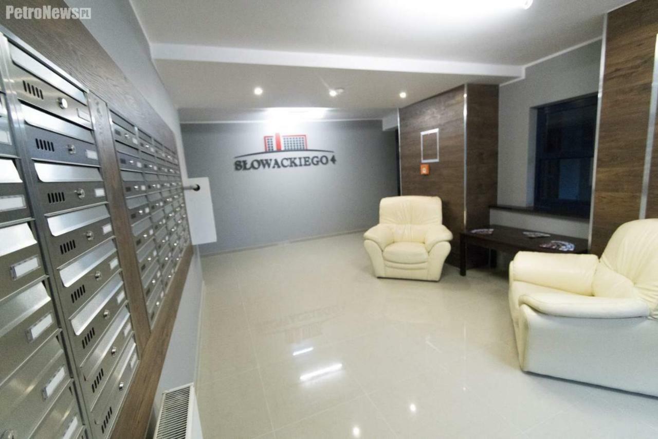 Apartament 25 Plock Bagian luar foto